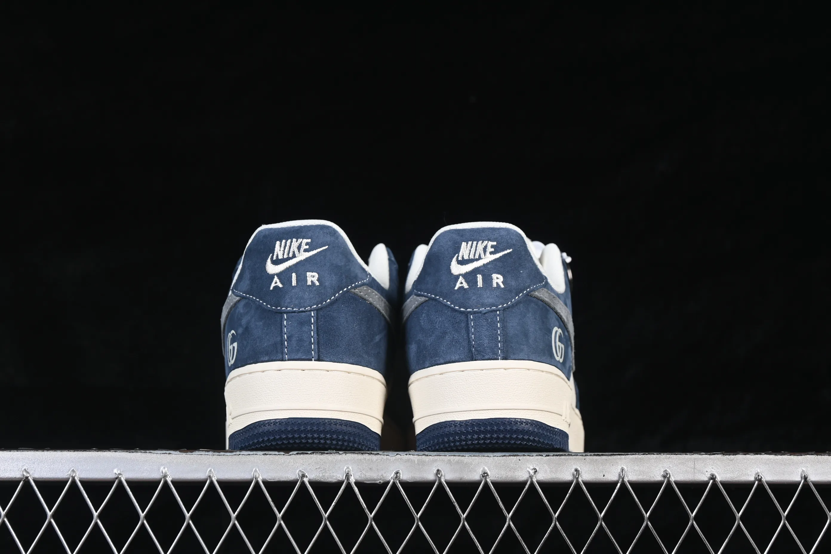 All categories Nk Air Force 1 Air Force series Nk Air Force 1 Low Air Force low-top Nike Air Force 1'07 Low Navy blue and white Air Force 1 low-top casual sneakers XL1979-139